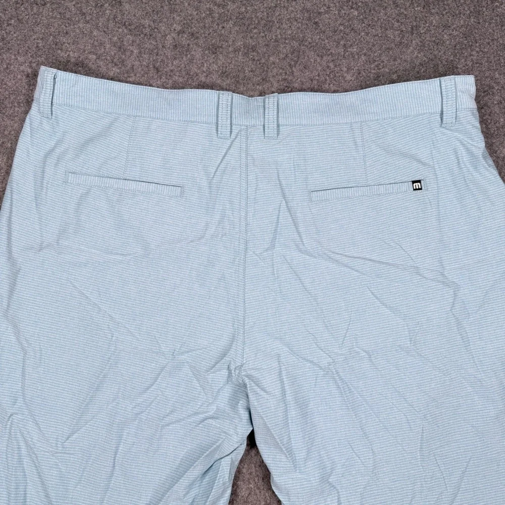 TravisMathew Beck Golf Shorts Mens 42 Light Blue Micro Stripe 1MU400 Stretch